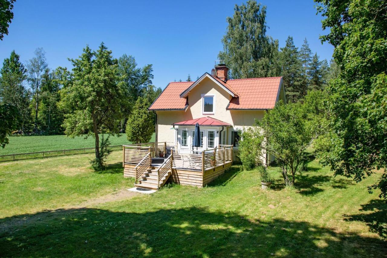 Welcome To Vimmerby Where You Live Close To Nature In A Quiet Environment But Still Close To Astrid Lindgren'S Worldヴィラ エクステリア 写真